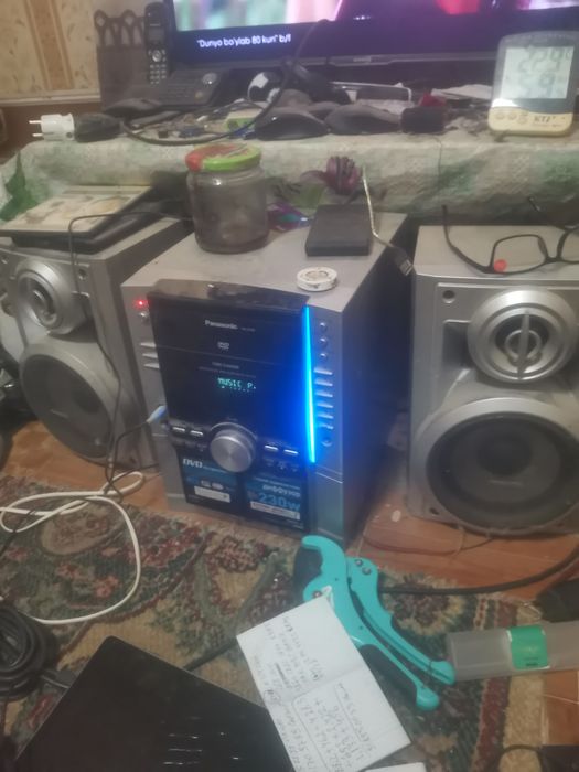 Продаётся музыкальный центр