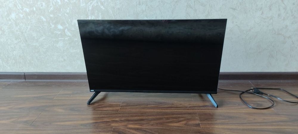 Телевизор смарт artel 32й