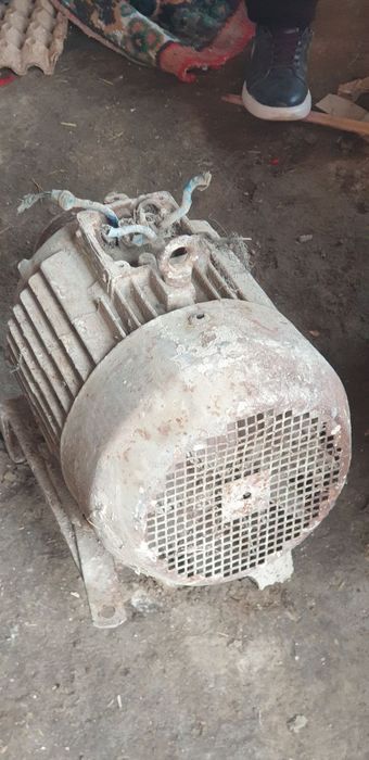 електро мотор 7.5кв 1500абарод