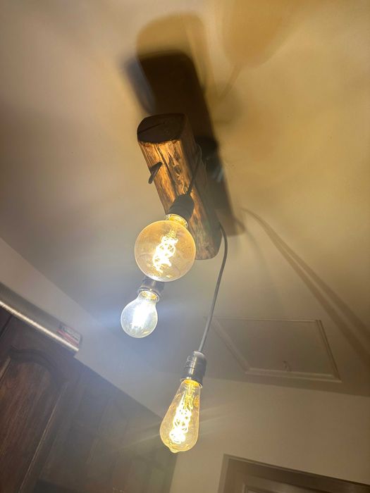 Дървен Полилей с висящи крушки