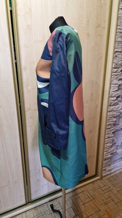 Яркий пиджак-тренч