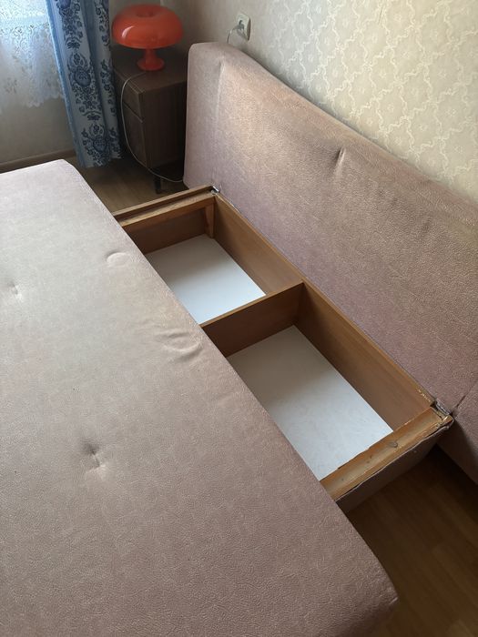 Отдам диван бесплатно