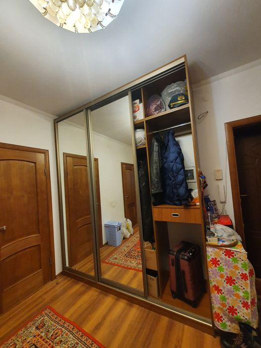 Продам шкаф-купе