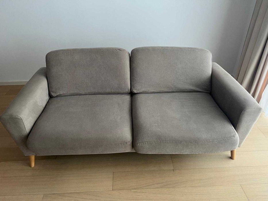 Canapea 2 locuri + masa dining cu 4 scaune