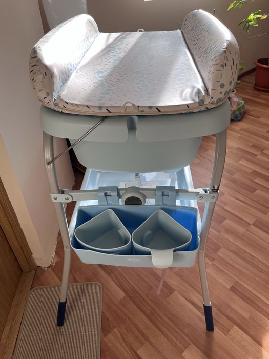 Vand cadita Chicco cu suport de infasat in stare foarte buna