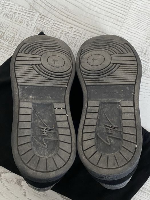 Giuseppe Zanotti Grafitti Low