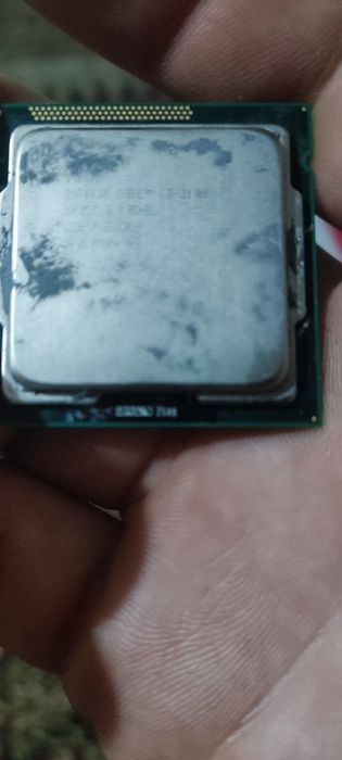 Plata h61 i3 aybi soket qrilgan  va DDR2 Pentium