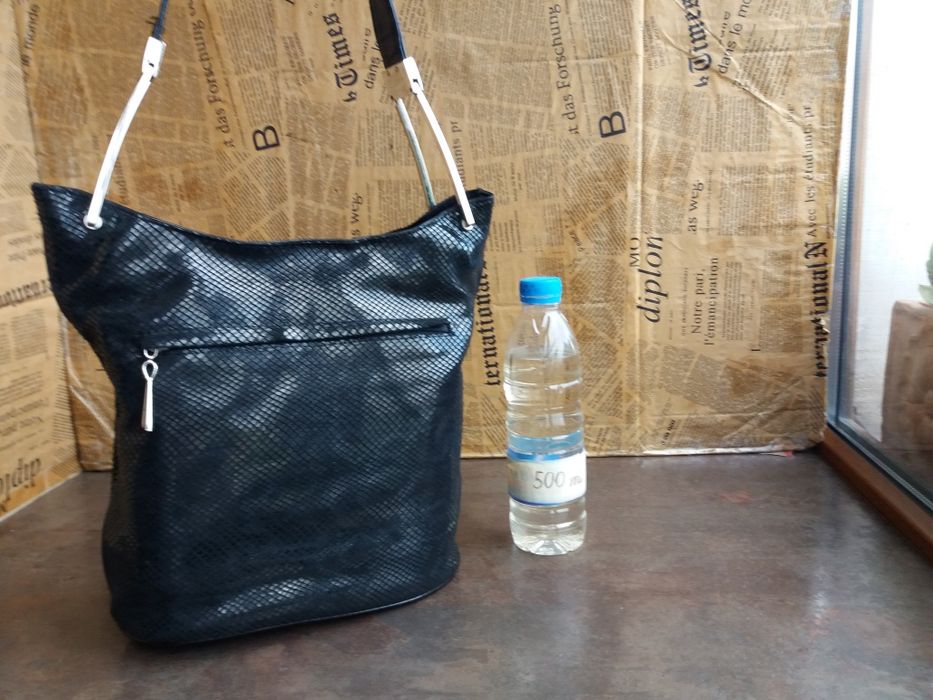 дамска чанта среден размер черна кожена чанта-естествена кожа