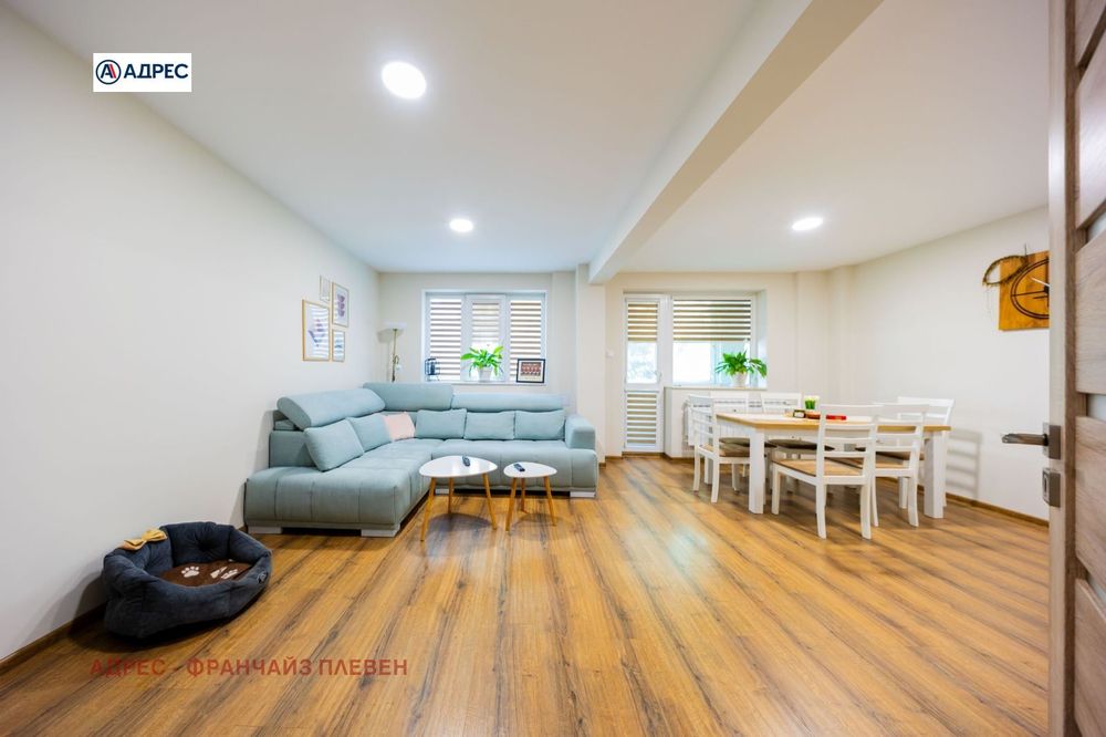 Продава се Тристаен апартамент в Плевен, Сторгозия - 93 кв.м за 2366 €/кв.м - Снимка #6