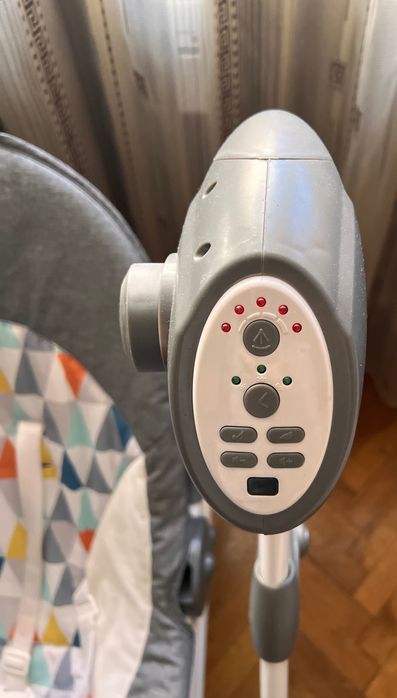 Електрическа бебешка люлка – удобна и успокояваща