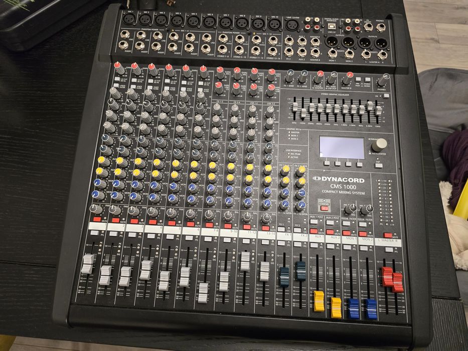 Schimb sau vand Mixer Dynacord 1003 CMS cu power mate 1002-2