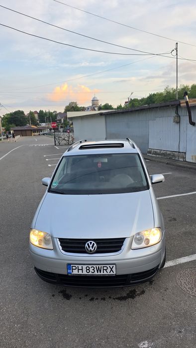 VOLKSWAGEN Touran 2006