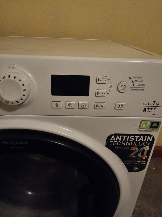 Masina spalat rufe defecta Ariston Hotpoint