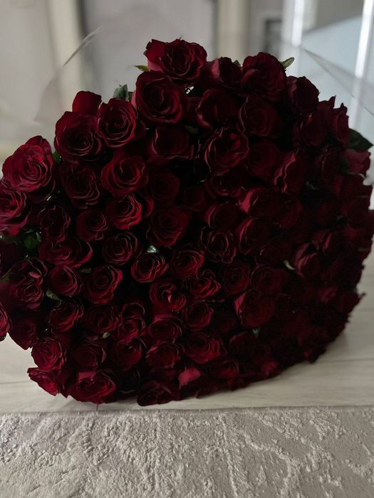 Продаю Цветы 101 розы