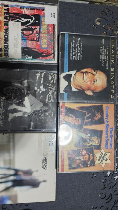 Lot 17 cd uri,gen rock,pop