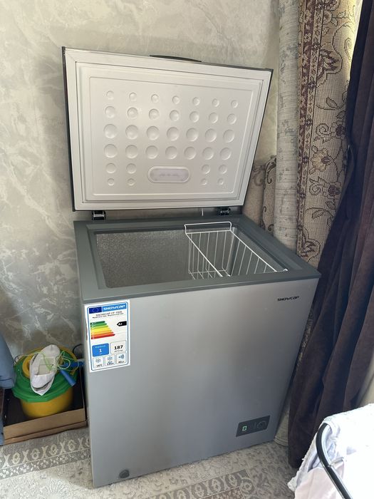 Продам морозильную камеру