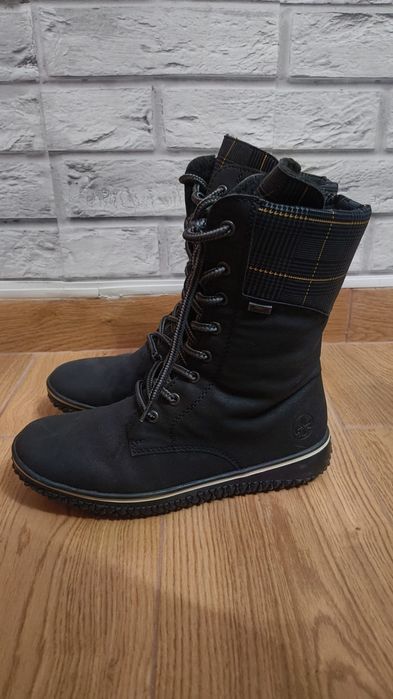 Adidași UGG/ Ghete Ecco / Ghete Reiker