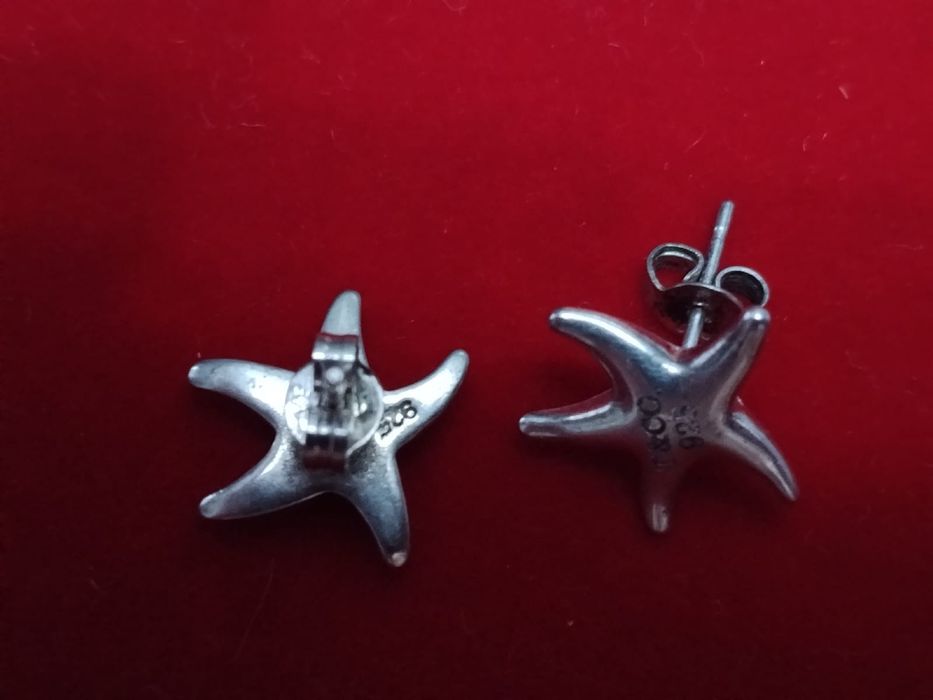 Продам серьги-гвоздики Tiffany & Co. Elsa Peretti