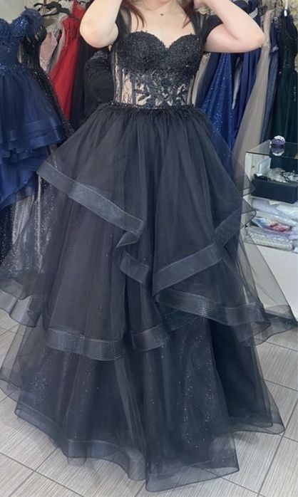 Абитуриентска рокля