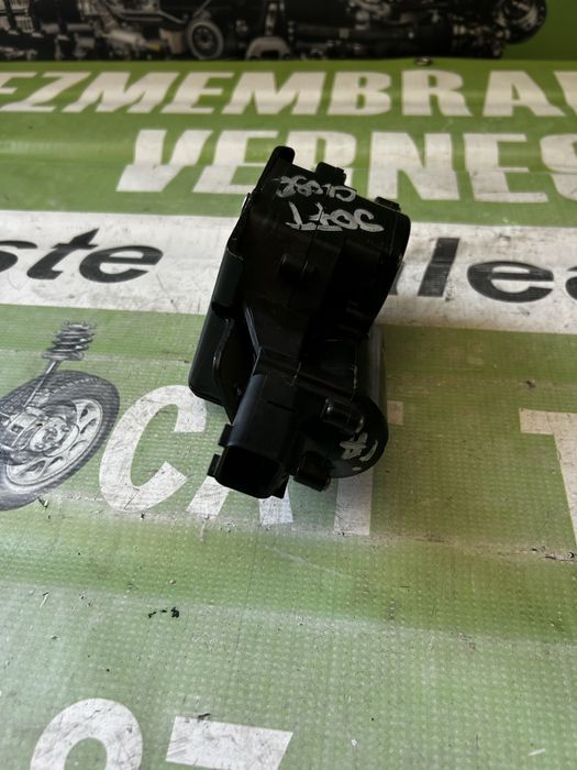 Încuietoare haion soft close Opel insignia A break 2010