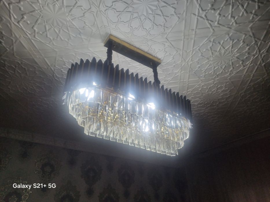 Люстра для гостиной