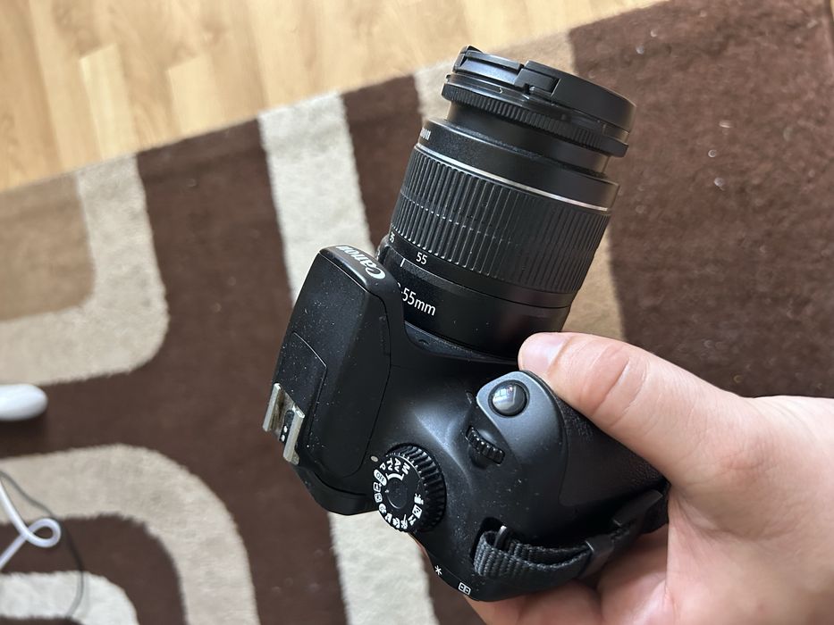 Aparat DSLR EOS 4000D
