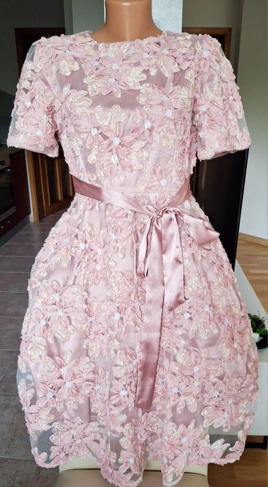 Рокля пепел от рози