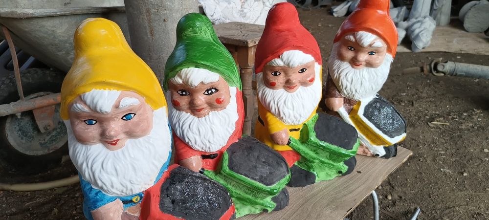 Vindem decorațiuni gradină