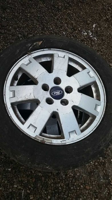 Vind 4 jante+cauciucuri de vara R16 Ford