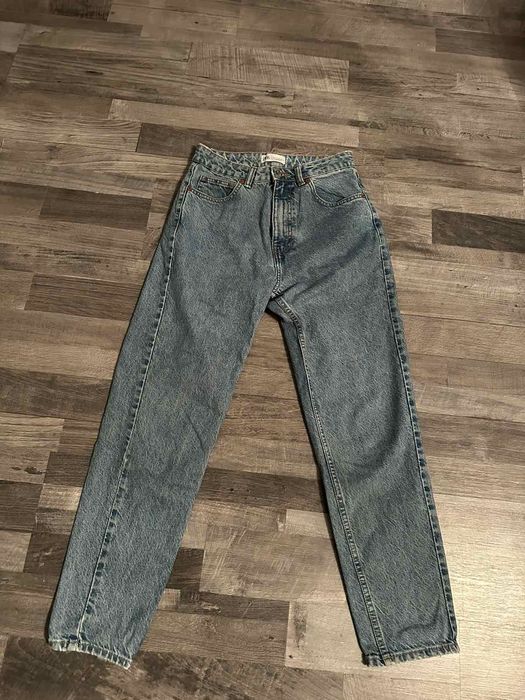 15лв.Дамски дънки нови