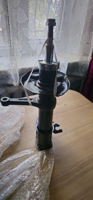 Продам стойки на гранту фл