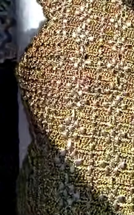 Dantelă / broderie croșetată manual – piesă unicat, 8,20 m, auriu-bron