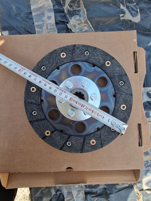 Disc ambreiaj tractor fiat 211 215 pe original preț 350 lei se poate t