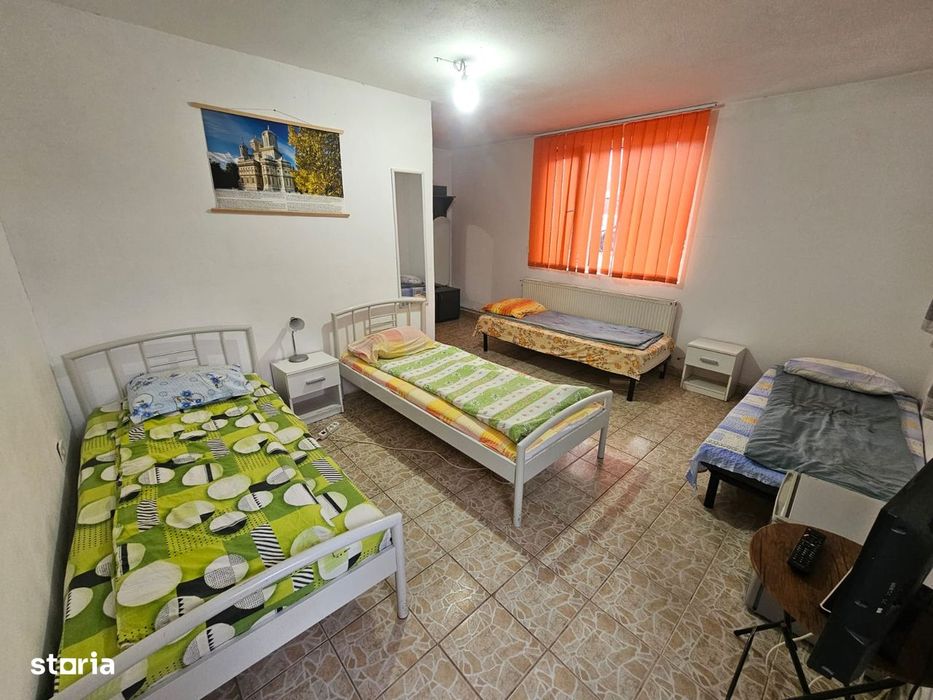 Casă de închiriat în Curtea de Argeș.