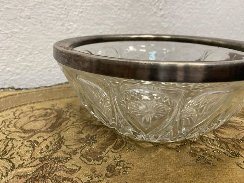 Кристална фруктиера с посребрен борд