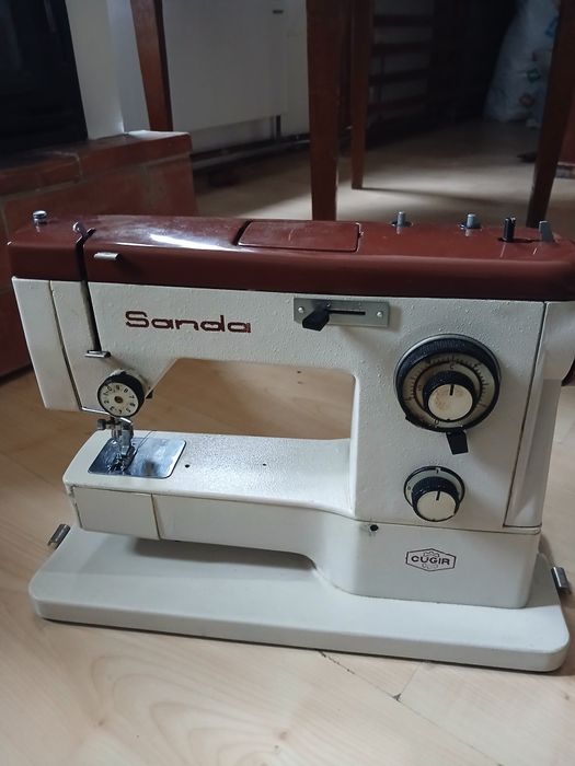 Mașina de cusut electrica Sanda