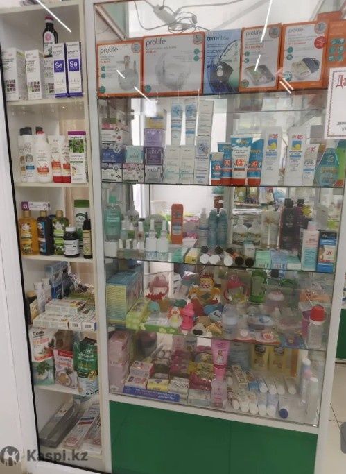 Витрина стеклянная