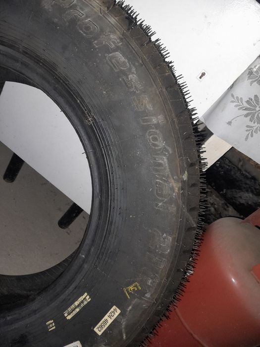 Продам новую резину,комплект!