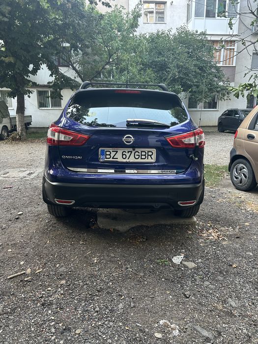 Nissan j 11 2014, 4x4