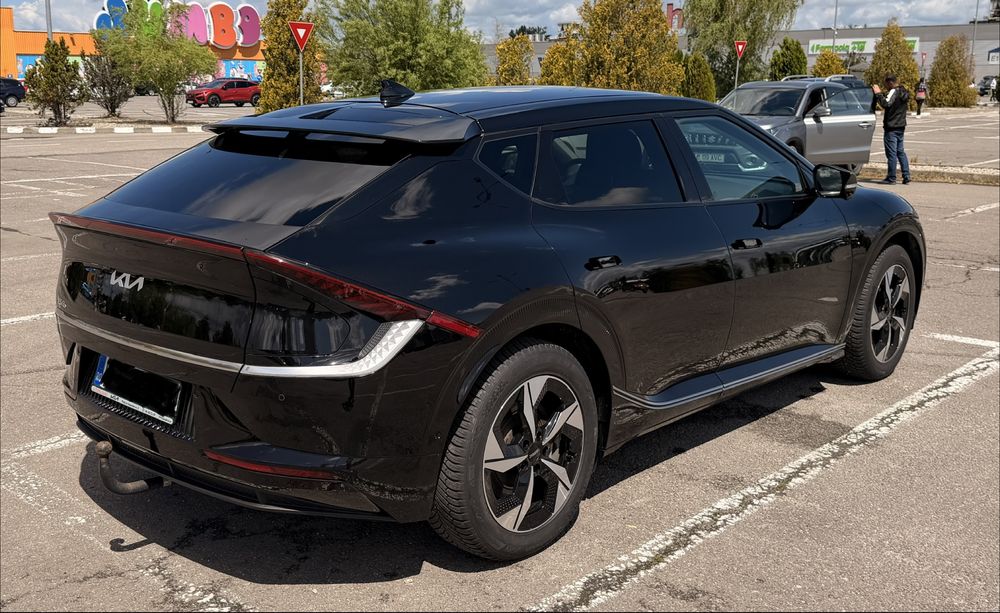 KIA Unknown Model 2022 — imagine 5
