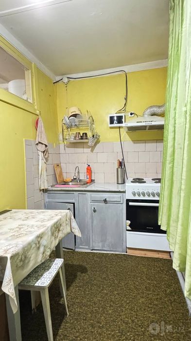 Продаю 1 комнатную квартиру Янгихает Спутник 5