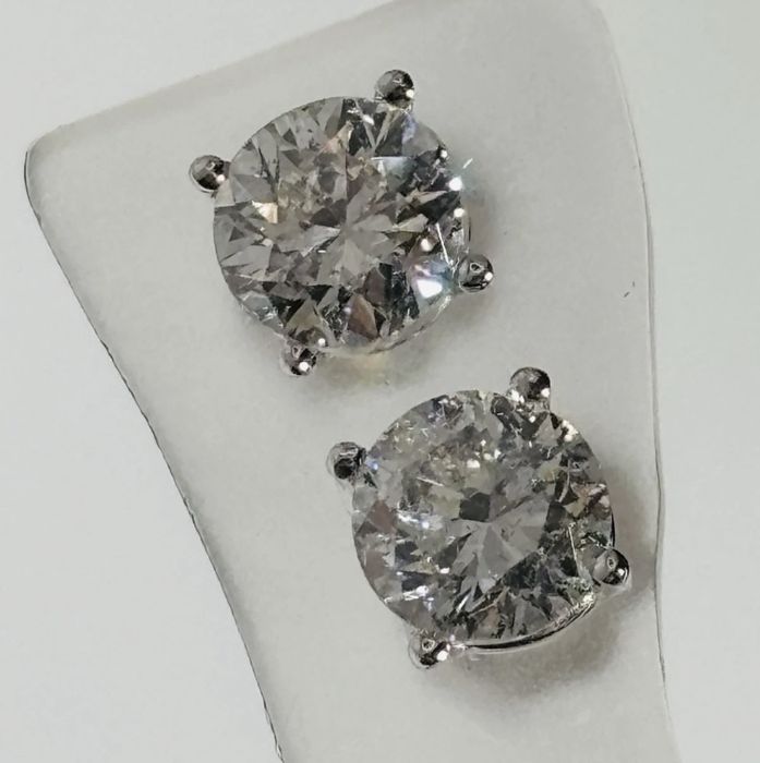 Серьги гвоздики бриллиантовые