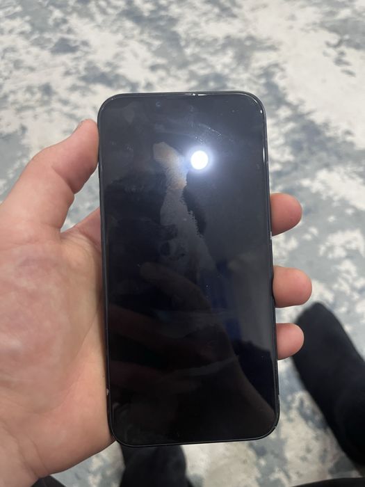 Продается айфон 13