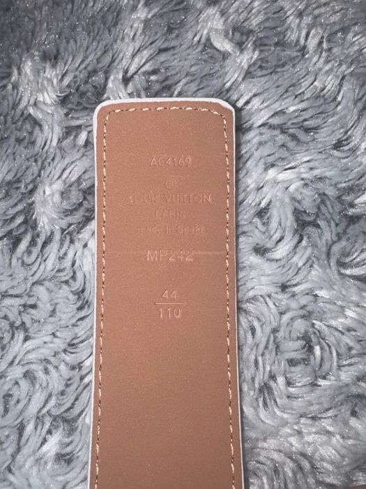 Бял колан на Louis vuitton