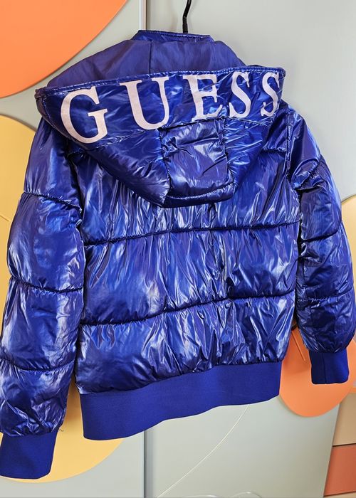 Яке Guess 12 години