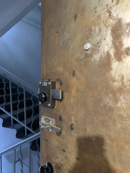 Железная дверь 220х90