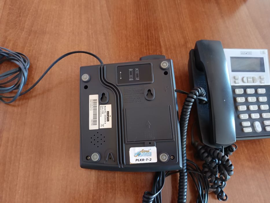 Продавам стационарни телефони
