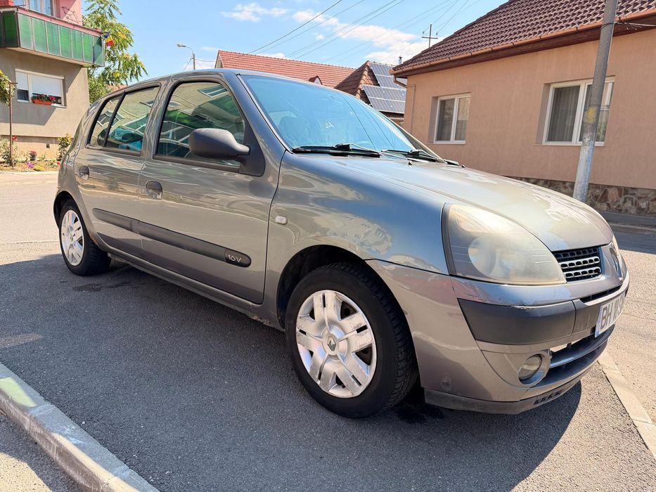 Renault Clio 1.2 benzina 2003, ambreiaj defect