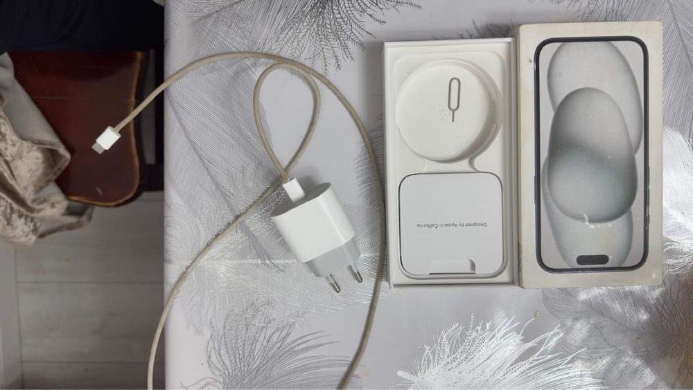 iPhone 15 128гб емкость 90%