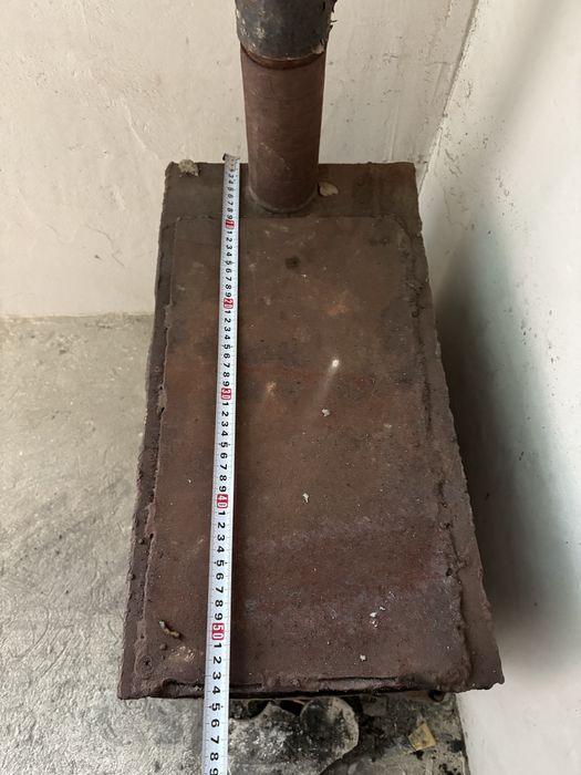 Печь на дровах,буржуйка